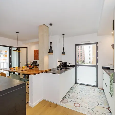 アパート Vercingetorix